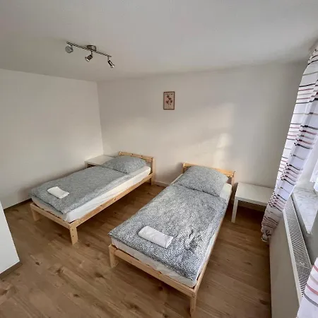 Monteurunterkunft Simmershausen Bei Kassel Einzelbetten, Parken, Waschen, Wifi Fuldatal