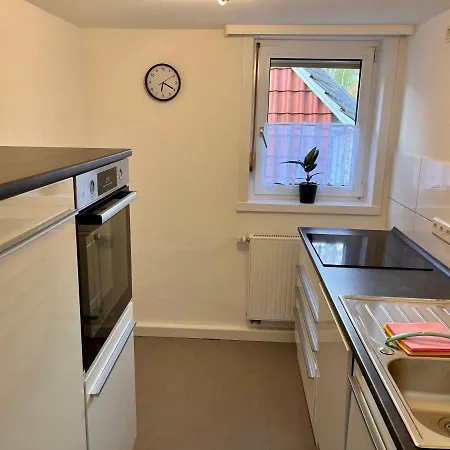 Monteurunterkunft Simmershausen - Parken, Waschen Und Wifi Inklusive * Fuldatal