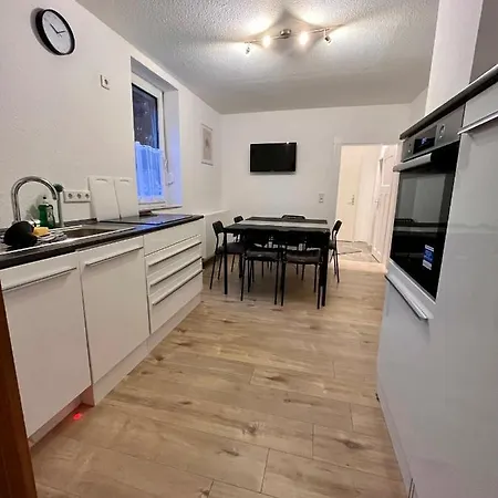 Daire Monteurunterkunft Simmershausen - Parken, Waschen Und Wifi Inklusive