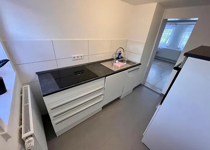 Monteurunterkunft Simmershausen Bei Kassel Einzelbetten, Parken, Waschen, Wifi Lägenhet